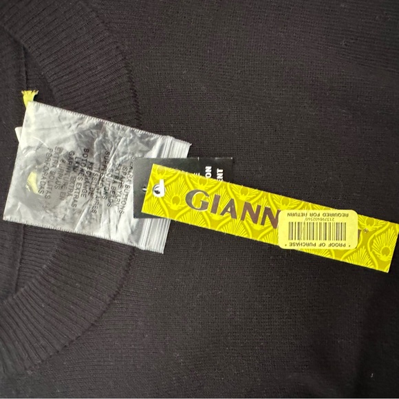 Moving Sale Last Chance! - Gianni Bini Cropped Sweater Top - Picture 4 of 4